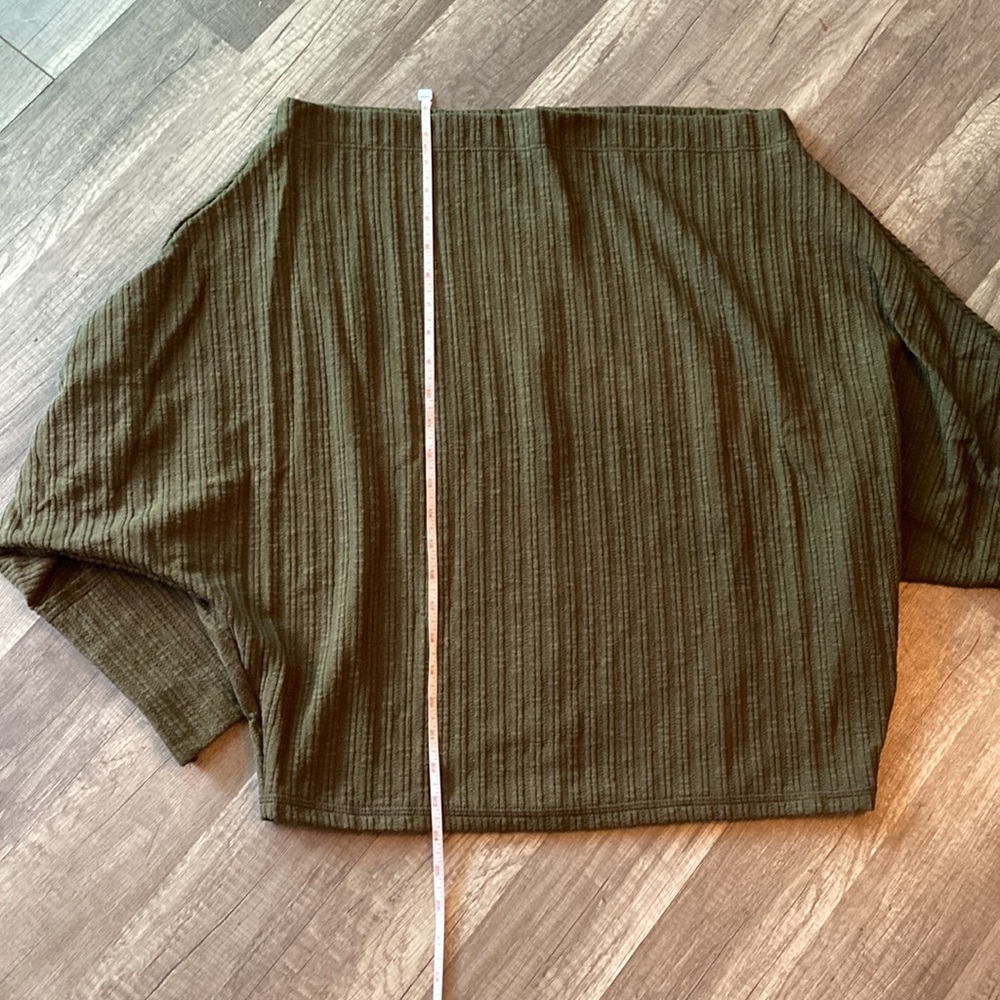 NEW Threadzwear Off the Shoulder Long Sleeve Olive Color Top - Picture 13 of 15